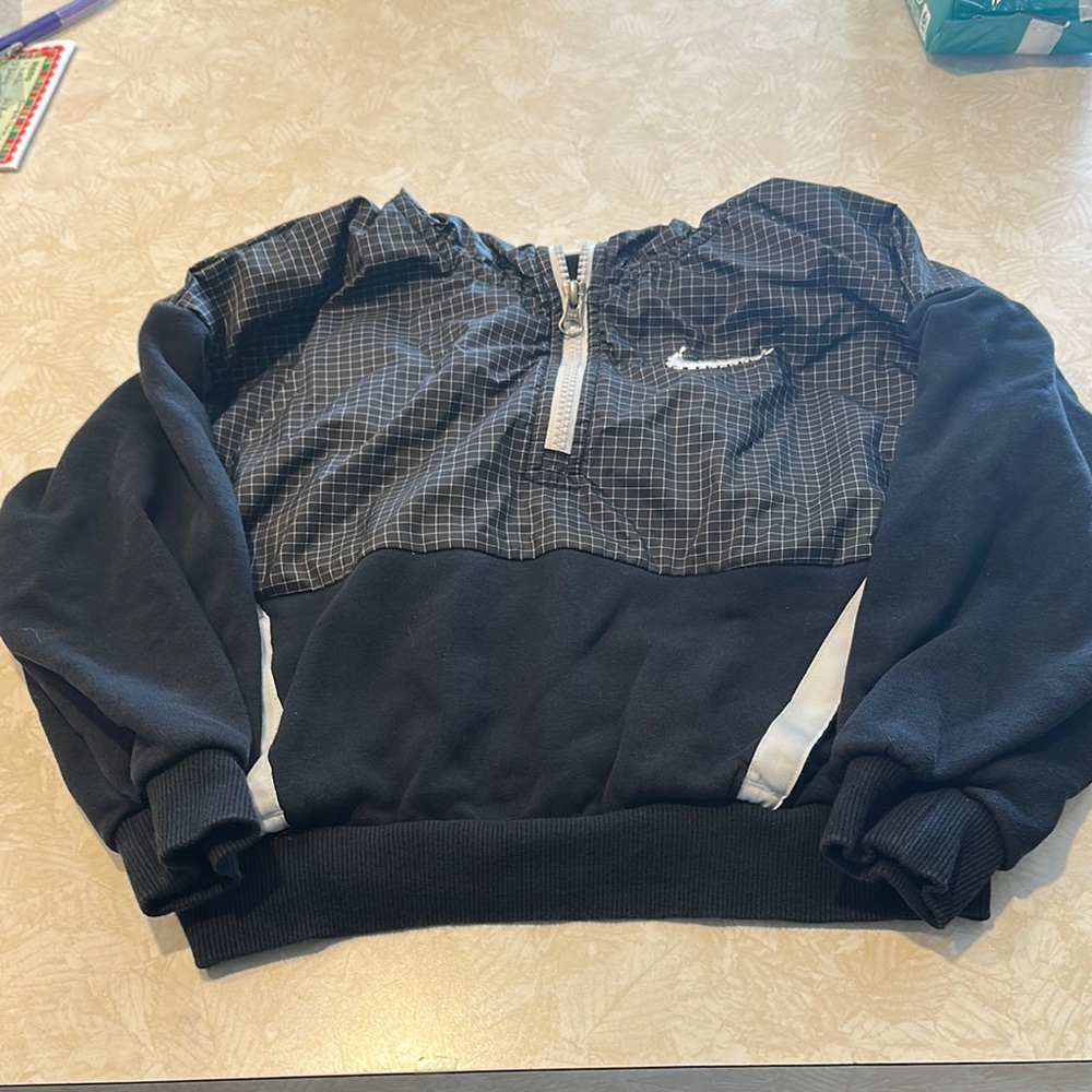 Black and Gray Pullover Jacket
